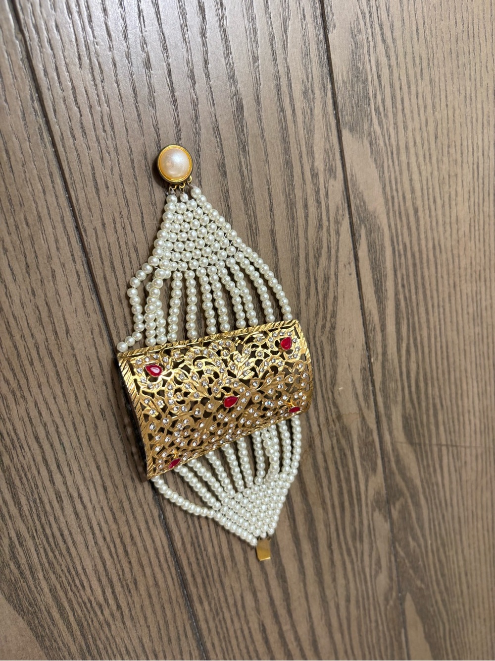 Gold Filigree & Pearl Multi-Strand Women's Clutch Accent